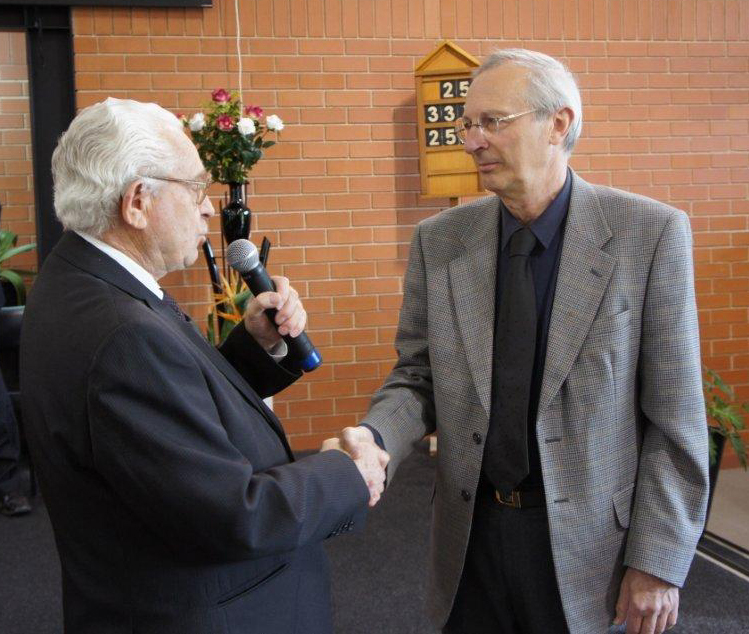 Br AC Sas extends the right hand of fellowship to Br Bruce Powell