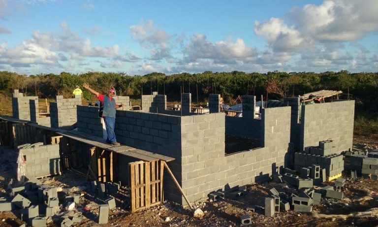 Mare Island New Caledonia Fly and Build Jul Aug 201 (14)