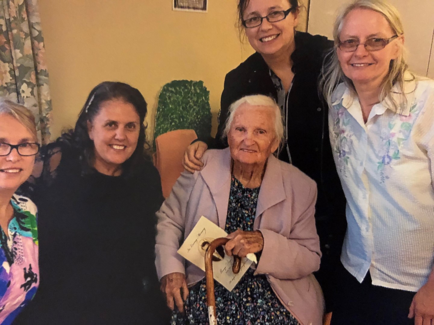 Betty with Mary Susan Veronica and Janet