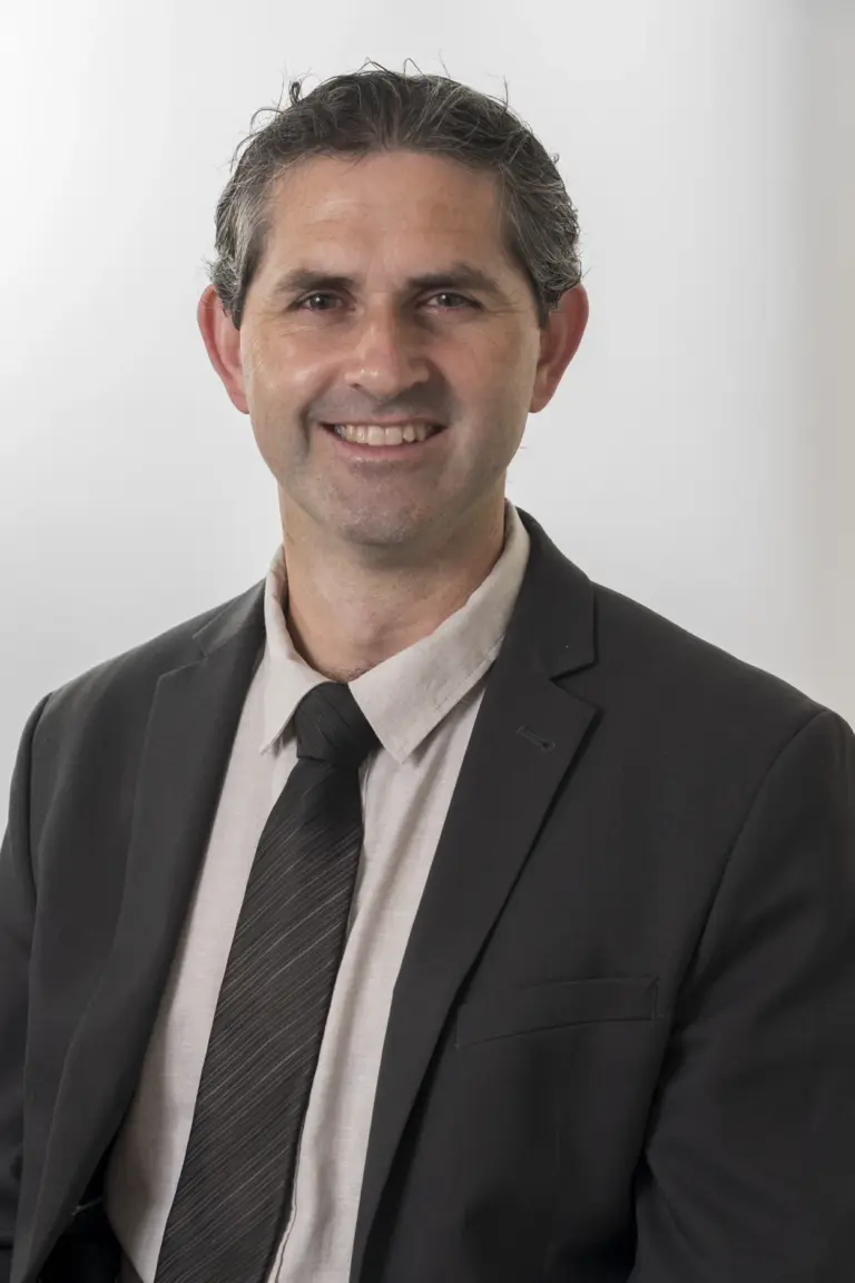 Luke Kneebone
